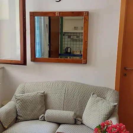 Giuel Apartament *